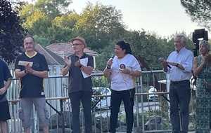 Deux prix décernés, l'un au président pour son engagement et l'autre aux bénévoles du club